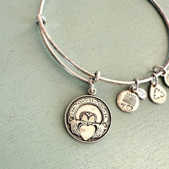 Alex and Ani Claddagh Silver Plated Copper Charm Bangle 2013 Energy Series - Picture 5 of 11